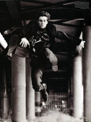 Aaron Johnson pic #370581