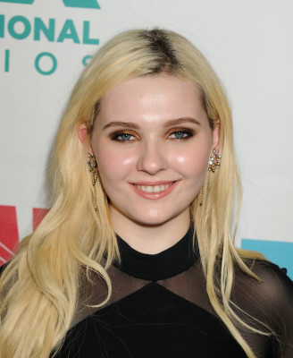 Abigail Breslin pic #785613