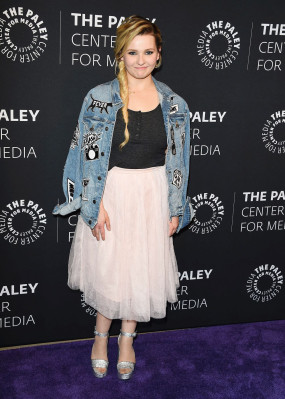 Abigail Breslin pic #935343