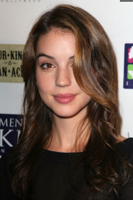 Adelaide Kane pic #684157