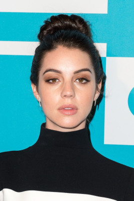 Adelaide Kane pic #774406