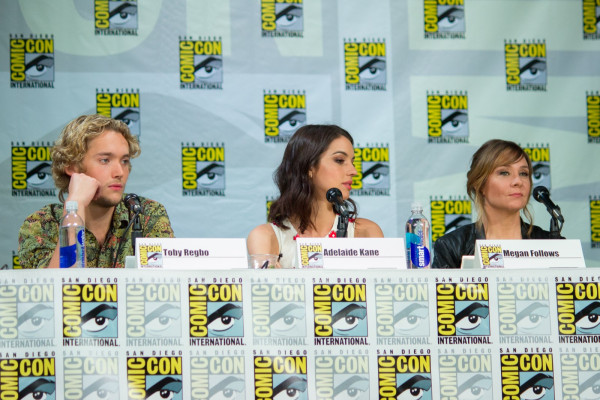 Adelaide Kane pic #730803