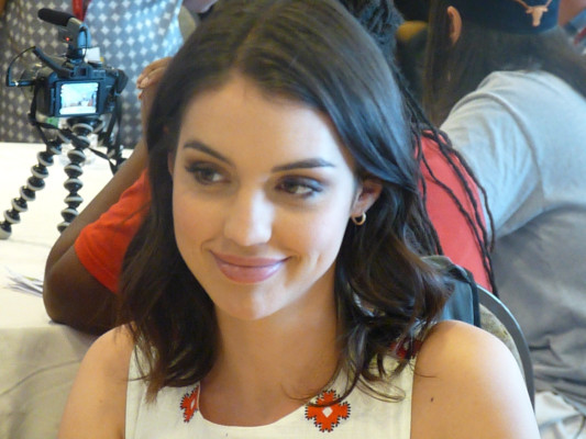 Adelaide Kane pic #738759