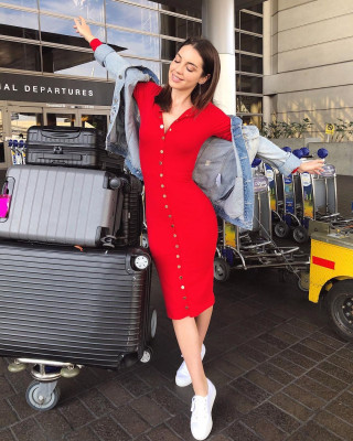 Adelaide Kane pic #1093038