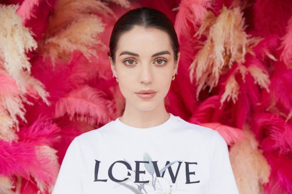 Adelaide Kane pic #1093017