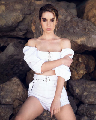 photo 6 in Adelaide Kane gallery [id1051014] 2018-07-16 00:00:00
