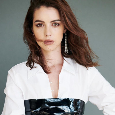 Adelaide Kane pic #1074313