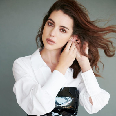 Adelaide Kane pic #1074312