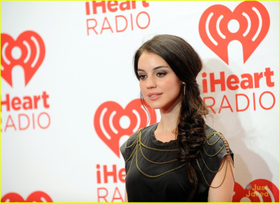 Adelaide Kane pic #716585