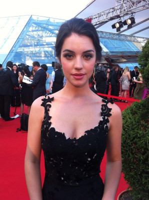 Adelaide Kane pic #715266