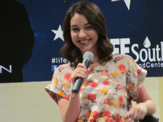 Adelaide Kane pic #716586