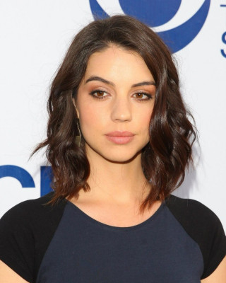 Adelaide Kane pic #715345