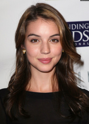 Adelaide Kane pic #684109