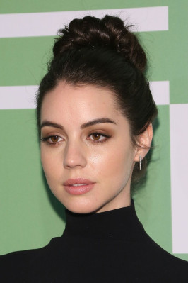 Adelaide Kane pic #774503