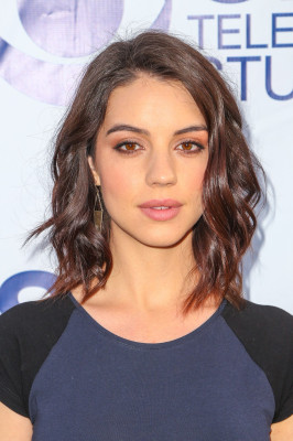 Adelaide Kane pic #715265