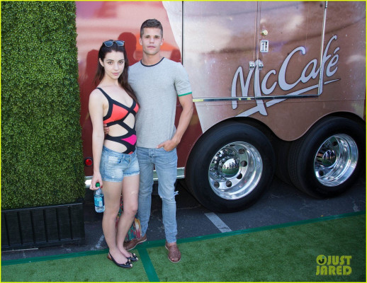 Adelaide Kane pic #710845