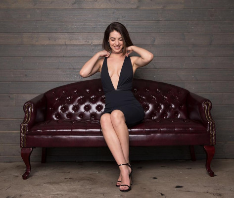 Adelaide Kane pic #940691