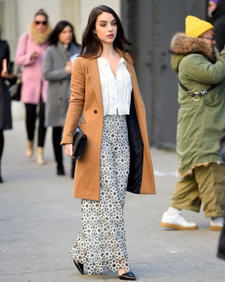 Adelaide Kane pic #833697