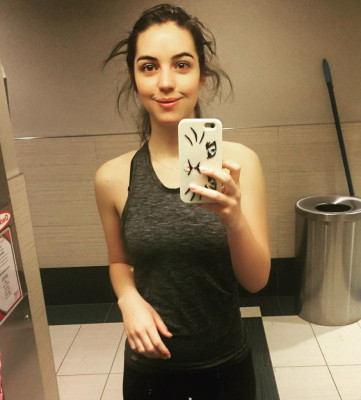 Adelaide Kane pic #834026