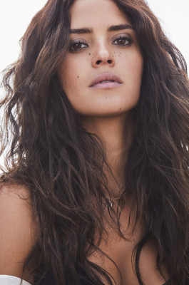 Adria Arjona pic #1232242