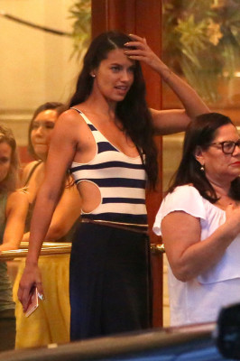photo 4 in Adriana Lima gallery [id869409] 2016-08-04 00:00:00