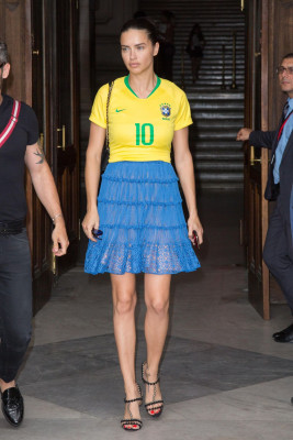 Adriana Lima pic #1048673
