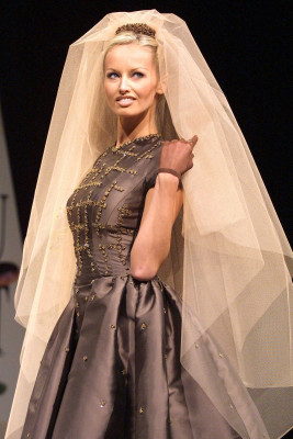 photo 5 in Adriana Sklenarikova-Karembeu gallery [id79390] -0001-11-30 00:00:00