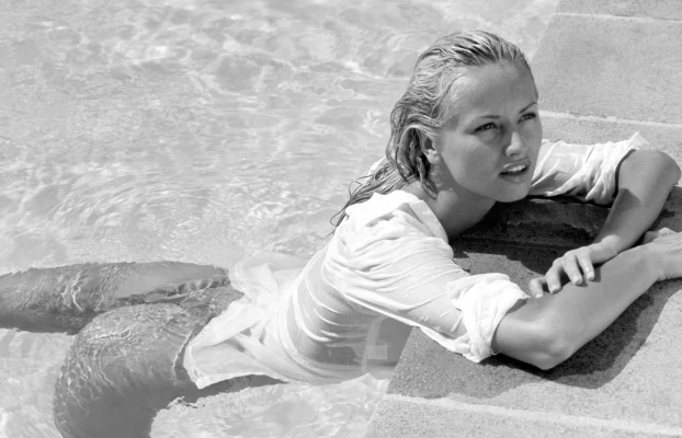 photo 8 in Sklenarikova-Karembeu gallery [id1356966] 2024-09-19 00:00:00