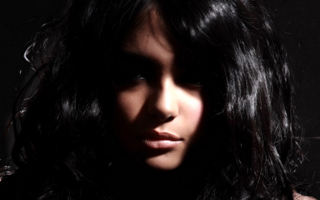 Afshan Azad pic #345844
