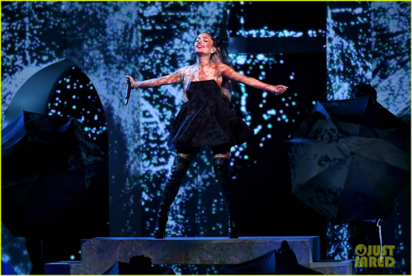 Ariana Grande pic #1040461