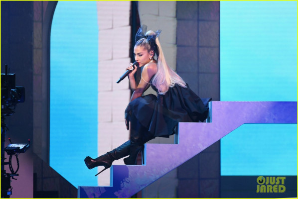 Ariana Grande pic #1040460