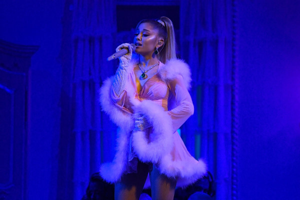 Ariana Grande pic #1200788