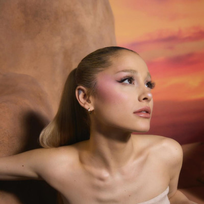Ariana Grande pic #1344989