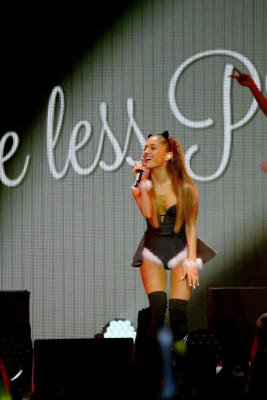 Ariana Grande pic #748810