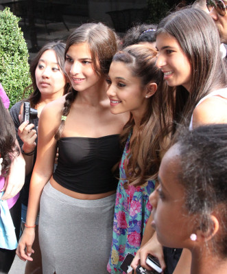 Ariana Grande pic #666677