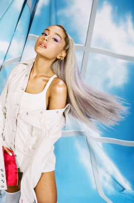 Ariana Grande pic #1041352