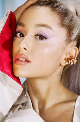 Ariana Grande pic #1041354