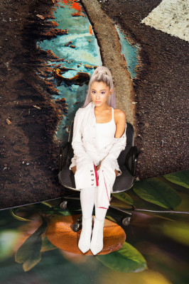 Ariana Grande pic #1041351