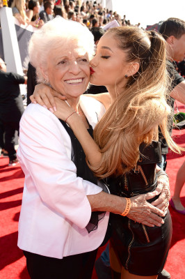 Ariana Grande pic #725071