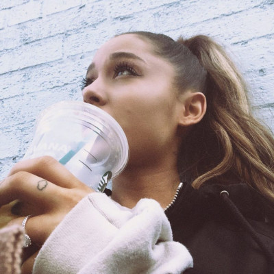 Ariana Grande pic #1071040