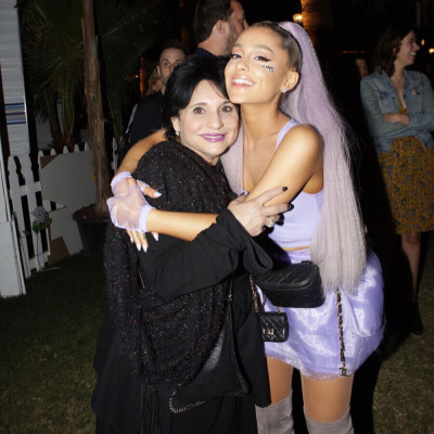 Ariana Grande pic #1034026