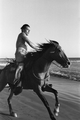 Alain Delon pic #470771