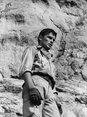 Alain Delon pic #377759