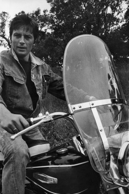Alain Delon pic #471792