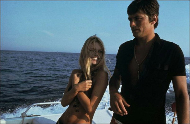 Alain Delon pic #375022