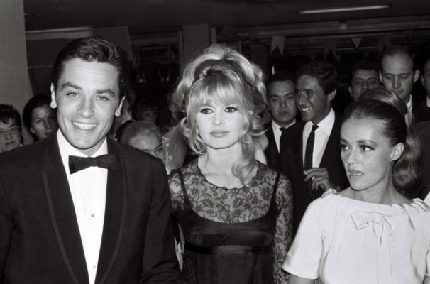 Alain Delon pic #364678