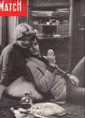 Alain Delon pic #357325