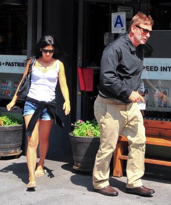 Alec Baldwin pic #506446