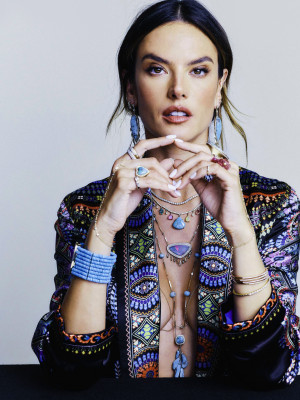 Alessandra Ambrosio pic #1320599