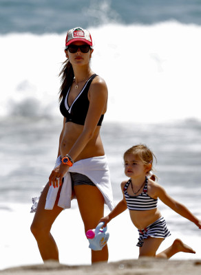 Alessandra Ambrosio pic #508158